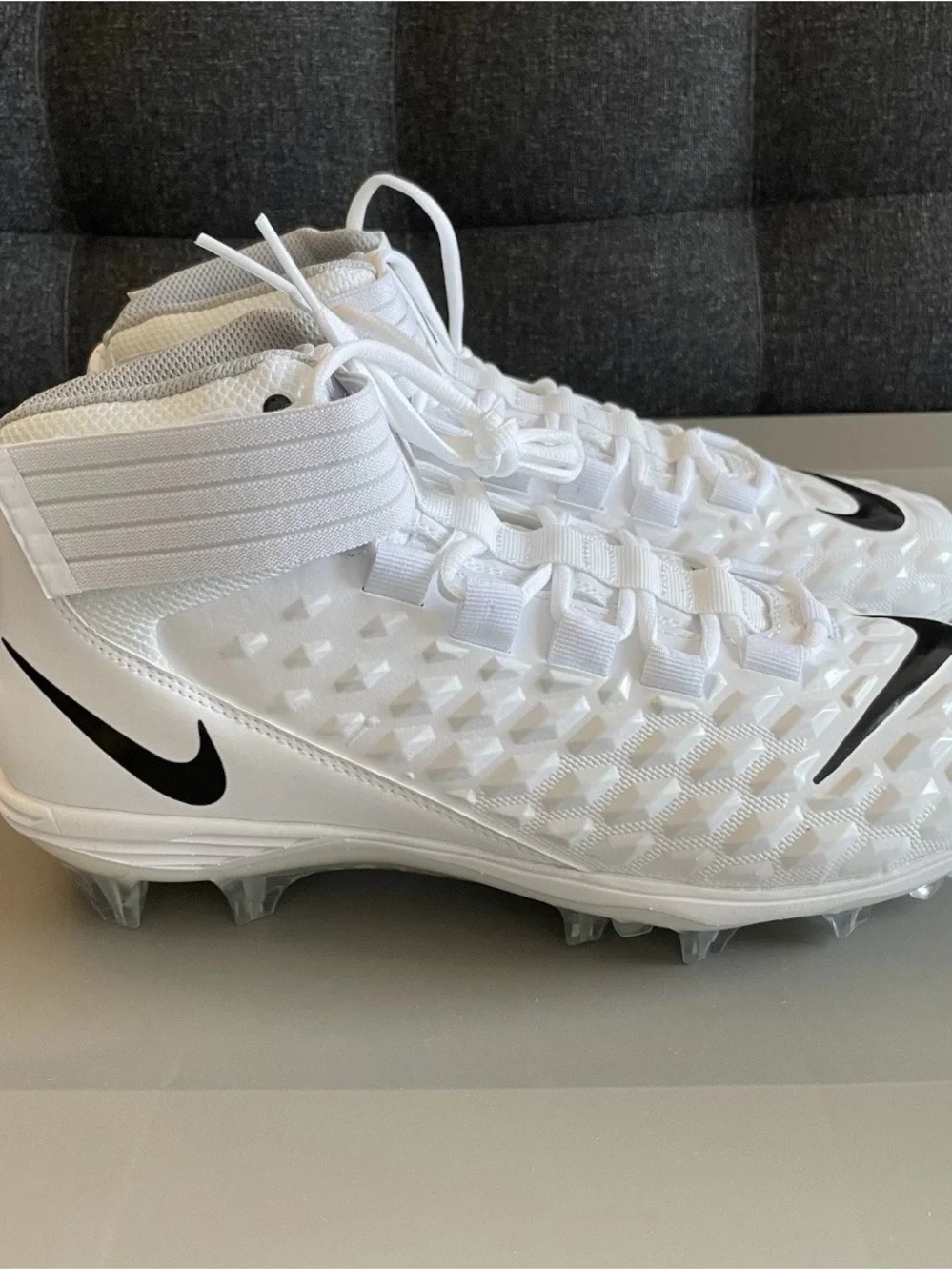 Nike Force Savage Pro 2 Mid White/Black Football Cleats Men's Sz 11 AH4000-100